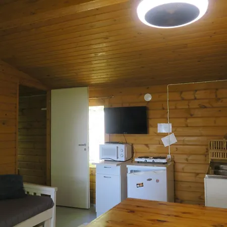 Marjoniemi Camping *
