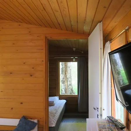 Marjoniemi Camping *